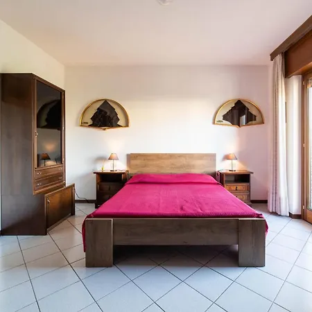 Casa Wanda Il Mirto * أوريستانو